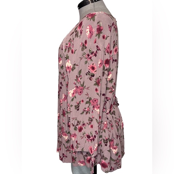 Warehouse One Floral Blouse - Picture 2 of 6